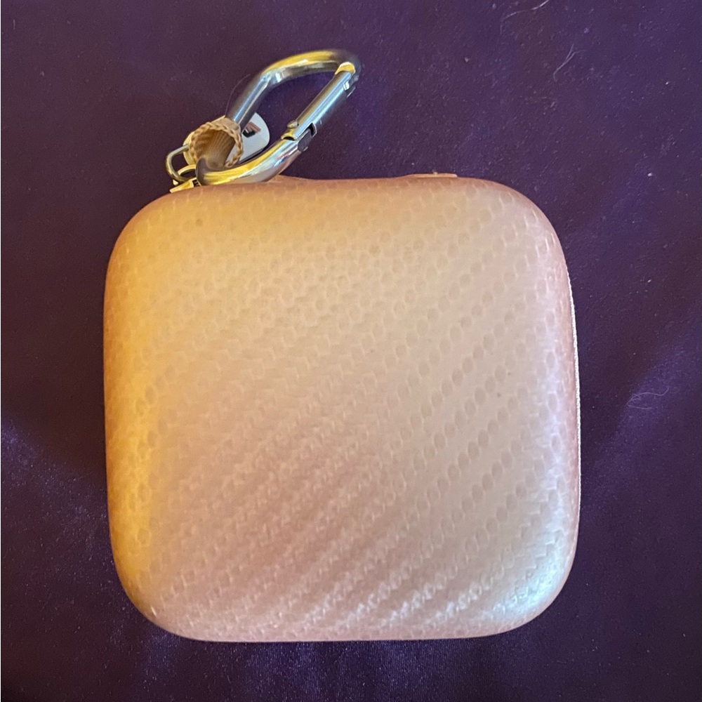 NWOT 3.75" Hard Shell EVA Travel Accessory Case With Carabiner Clip Rose Gold 😍 - Picture 5 of 10